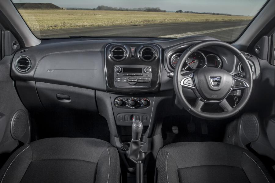 Торпедо Dacia Logan MCV 2017 года  (UK) (фото 30 из 30)